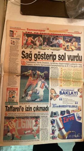 FANATİK SPOR GAZETESİ - TURKISH NEWSPAPER - DOĞUM GÜNÜ HEDİYESİ  - EKSİKSİZ TAM TAKIM GAZETE - 25 EYLÜL 1999 - SAYI:1405 - GALATASARAY - SAMSUNSPOR - HAKAN ŞÜKÜR - HAGİ - MARCIO - SERKAN - K.HAKAN - VURAL - ÜMİT - SUAT - ARİF - AHMET - POPESCU - CAPONE - FATİH TERİM - RIDVAN DİLMEN - JOHNSON - OULARE - MOLDOVAN - BOLİÇ - SERGEN - MOSHOEU - NECİL ÜLGEN - NECATİ BİLGİÇ - ABDULLAH ÇEVRİM - ENGİN VEREL - YUSUF DURSUN - AZİZ YILDIRIM - CEMAL AYDIN - BRIEGEL - NAZMİ AVLUCA - ŞEREF EROĞLU - HAKKI BAŞAR - FATİH BAKAR - HAMZA YERLİKAYA - OSMAN TANBURACI - TEMEL ÖZALAK - COŞKUN ÖZARI - İSMET TONGO - VEDAT DANACI - BU VATAN - GERÇEK SPOR GAZETESİ - FANATIK - HEPİMİZİN - ASLAN 1-0 SAMSUN’U DEVİRDİ - HAGİ KRALLIĞA OYNADI - MARCIO GİRDİ PENALTI YAPTIRDI - KIRAN KIRANA - DİLMEN BEYİN YIKADI - FENER PUSUYA YATTI - GOLCÜLERİM BENİM - GAZİANTEPSPOR CİDDİ RAKİP - HEPİNİZE GÜVENİYORUM - DEREAĞZI ŞENLENDİ - JOHNSON’A KART UYARISI - YEDEKLERE KIRIK NOT - BOLİÇ İÇİN TOP RIDVAN’DA - KARTAL’IN ZOR SINAVI - BEŞ