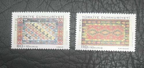 2010 GELENEKSEL SANATLAR KİLİM - MNH