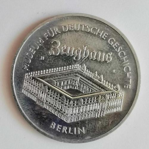 ALMANYA  1990 A    5  MARK  HATIRA  Berlin Zeughaus Müzesi