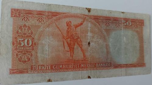 5.EMİSYON 2.TERTİP 50 TÜRK LİRASI SERİ İ6 093711 SERİ NUMARALI KAĞIT PARA EN NADİRİ NATÜREL KONDİSYONUNDAKİ KATALOK DEĞERİ;500 DOLAR ÇOK NADİR