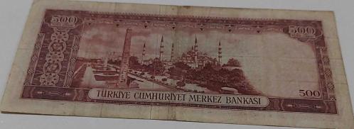 5.EMİSYON 3.TERTİP 500 TÜRK LİRASI KAĞIT PARA T25 012398 SERİ NUMARALI NATÜREL ÇOK ÇOK TEMİZ ÇOK NADİRDİR