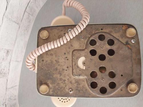 Nadir Metal Tabanlı 1960'lar Siemens FeTAp Çevirmeli Telefon - Orijinal 