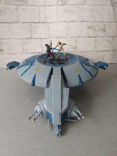 2010 Hasbro Star Wars Klon Savaşları Ayrılıkçı Droid Savaş Gemisi + 2 Figür
