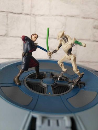 2010 Hasbro Star Wars Klon Savaşları Ayrılıkçı Droid Savaş Gemisi + 2 Figür