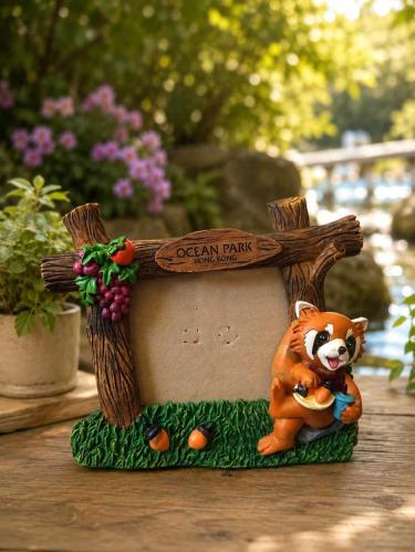 vintage Ocean Park Hong Kong Resmi Kızıl Panda (Red Panda) Temalı Reçine Fotoğraf Çerçevesi & 14x13 cm