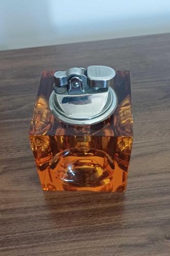Masa Çakmağı Geometrik Küp Form   Bal Rengi (Amber)   Vintage Koleksiyon Parçası