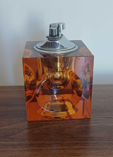 Masa Çakmağı Geometrik Küp Form   Bal Rengi (Amber)   Vintage Koleksiyon Parçası