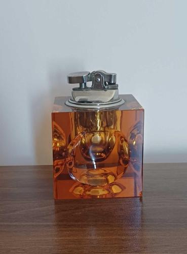 Masa Çakmağı Geometrik Küp Form   Bal Rengi (Amber)   Vintage Koleksiyon Parçası