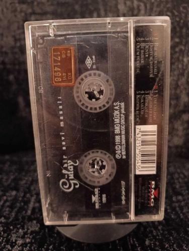 GÜLAY BİR SEVGİ MASALI kaset
